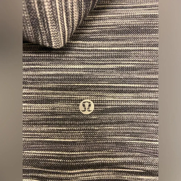 Lululemon Hooded Define Jacket Nulu Heathered Black & White Size 8 - Picture 6 of 9